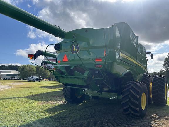 Image of John Deere S780 equipment image 4