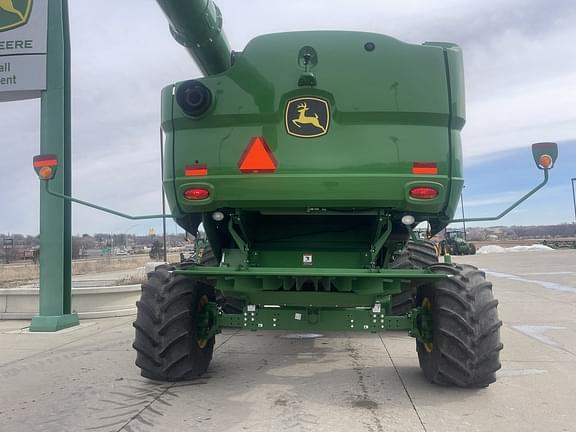 Image of John Deere S780 equipment image 2