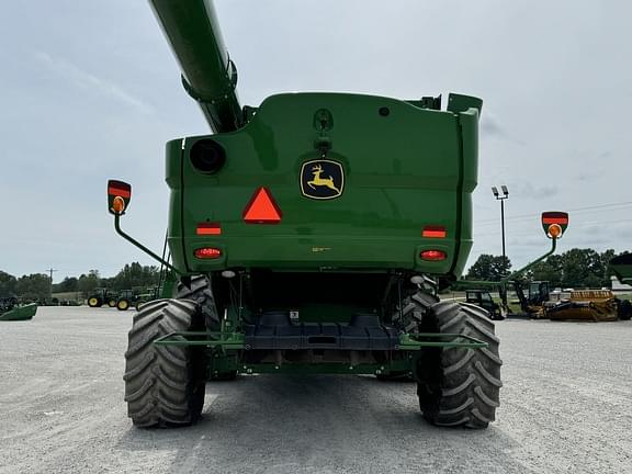 Image of John Deere S780 equipment image 4