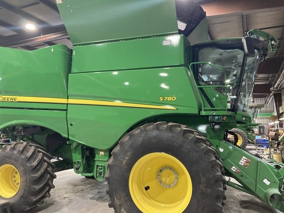 Main image John Deere S780