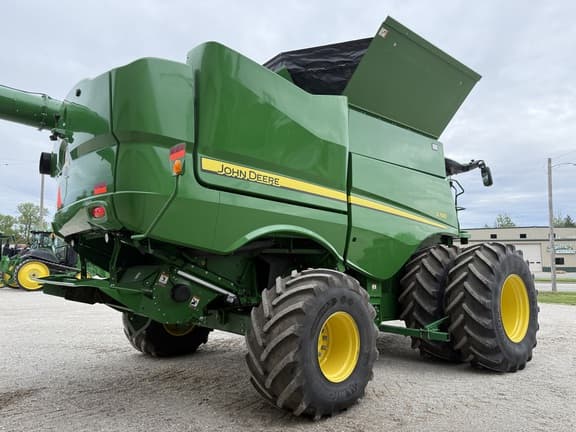 Image of John Deere S780 equipment image 4