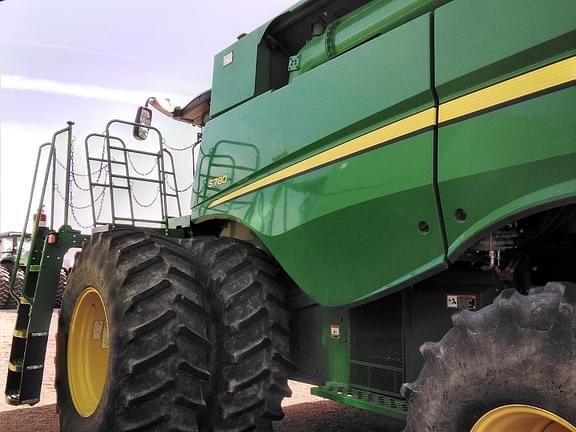Image of John Deere S780 equipment image 3