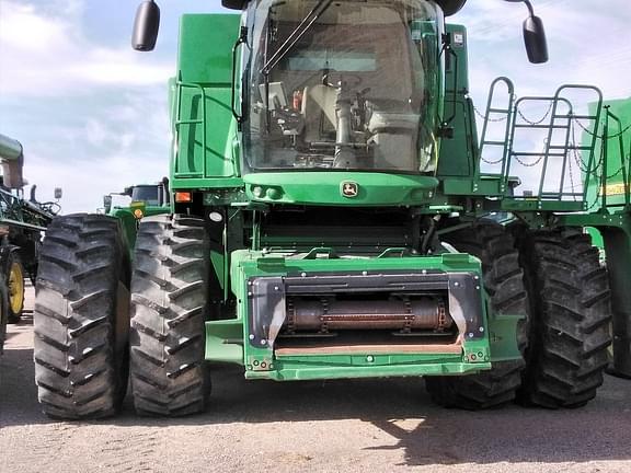 Image of John Deere S780 equipment image 1