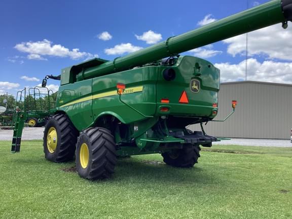 Image of John Deere S780 equipment image 4