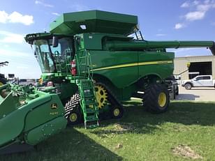 Main image John Deere S780 6