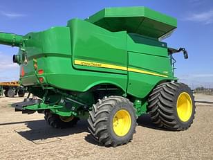 Main image John Deere S780 4