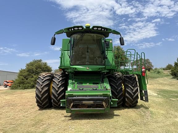 Image of John Deere S780 equipment image 1