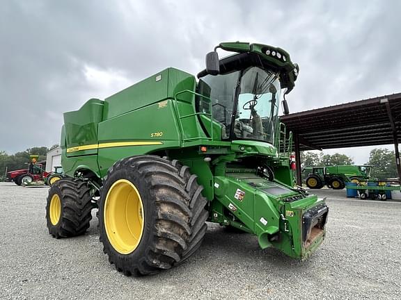 Image of John Deere S780 equipment image 1