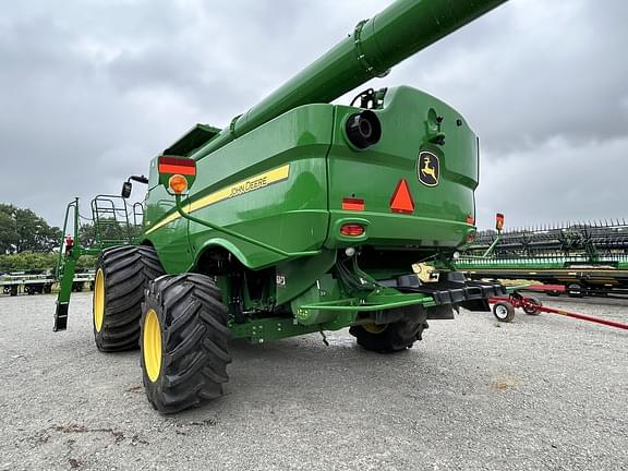 Image of John Deere S780 equipment image 3