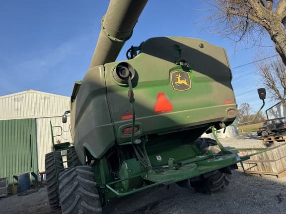 Image of John Deere S780 equipment image 3