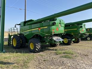 Main image John Deere S780 3