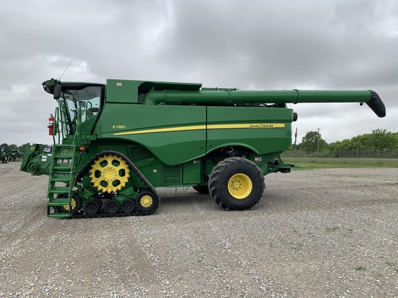 Main image John Deere S780