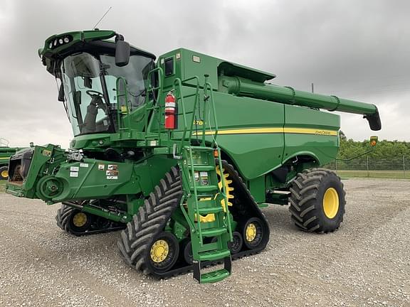 Image of John Deere S780 equipment image 1