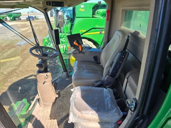 Image of John Deere S780 equipment image 3