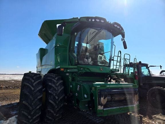 2021 John Deere S780 Equipment Image0