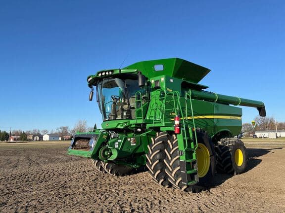 Image of John Deere S780 Primary image