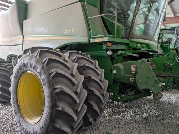 Image of John Deere S780 equipment image 4