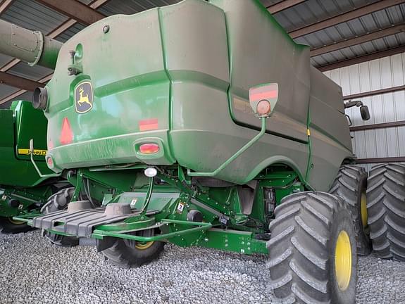 Image of John Deere S780 equipment image 1