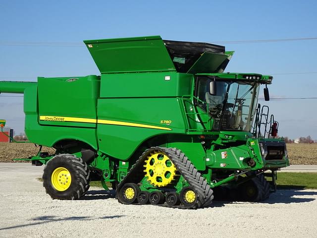 Image of John Deere S780 equipment image 3