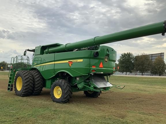 Image of John Deere S780 equipment image 4