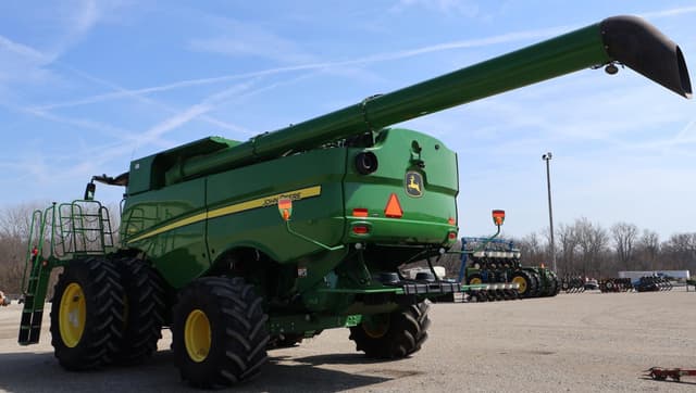 Image of John Deere S780 equipment image 3