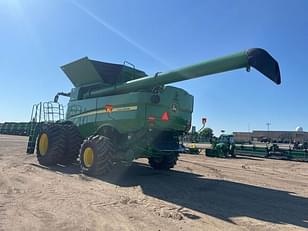 Main image John Deere S780 3