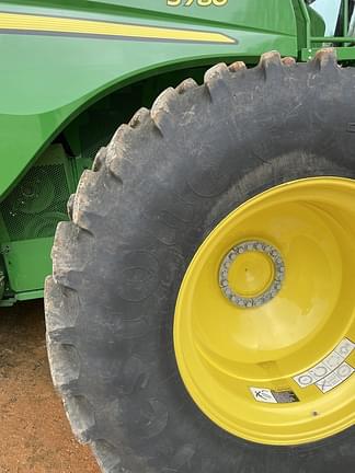 Image of John Deere S780 equipment image 4
