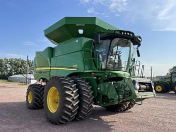 Main image John Deere S780
