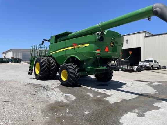 Image of John Deere S780 equipment image 3