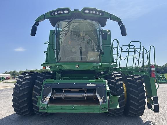 Image of John Deere S780 equipment image 2