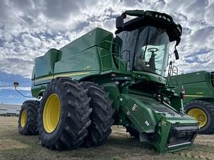 Main image John Deere S780 12