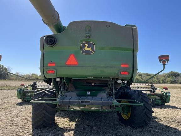 Image of John Deere S780 equipment image 2
