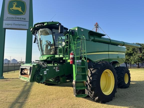 Image of John Deere S780 equipment image 1
