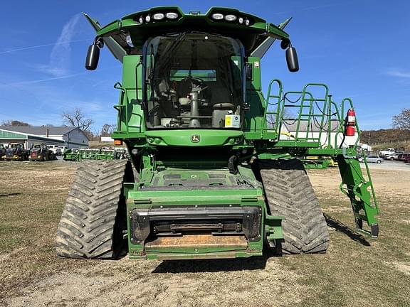 Image of John Deere S780 equipment image 1