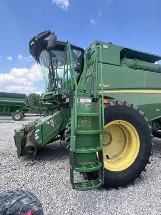 Image of John Deere S780 equipment image 2