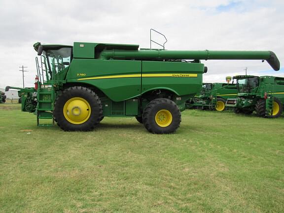 Image of John Deere S780 equipment image 1