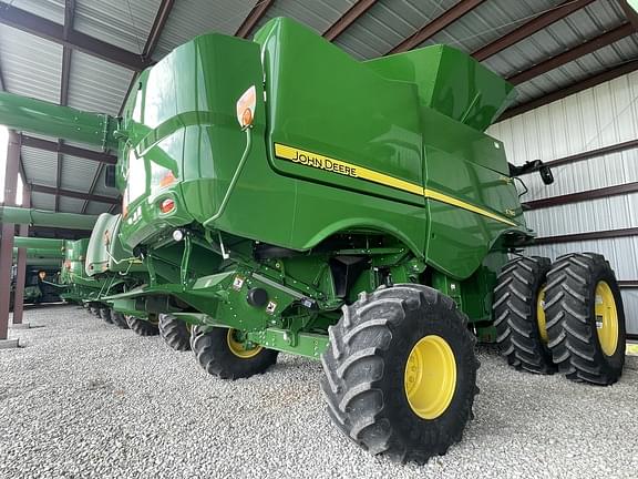 Image of John Deere S780 equipment image 3