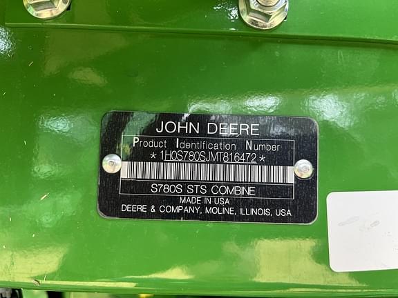 Image of John Deere S780 equipment image 1