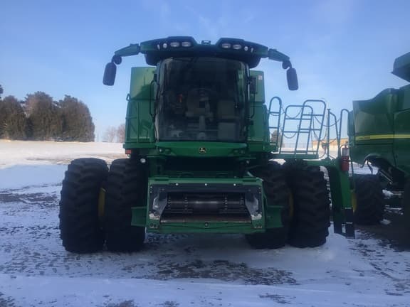 Image of John Deere S780 equipment image 3