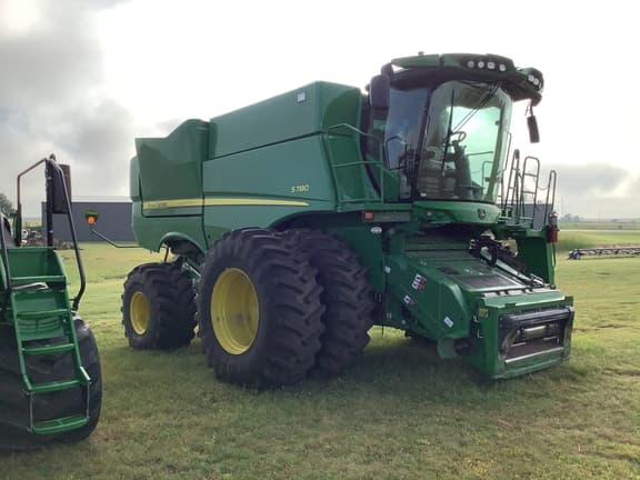Image of John Deere S780 equipment image 4