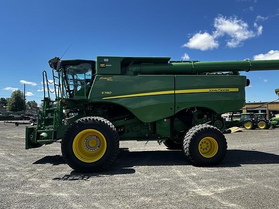 Image of John Deere S780 equipment image 2