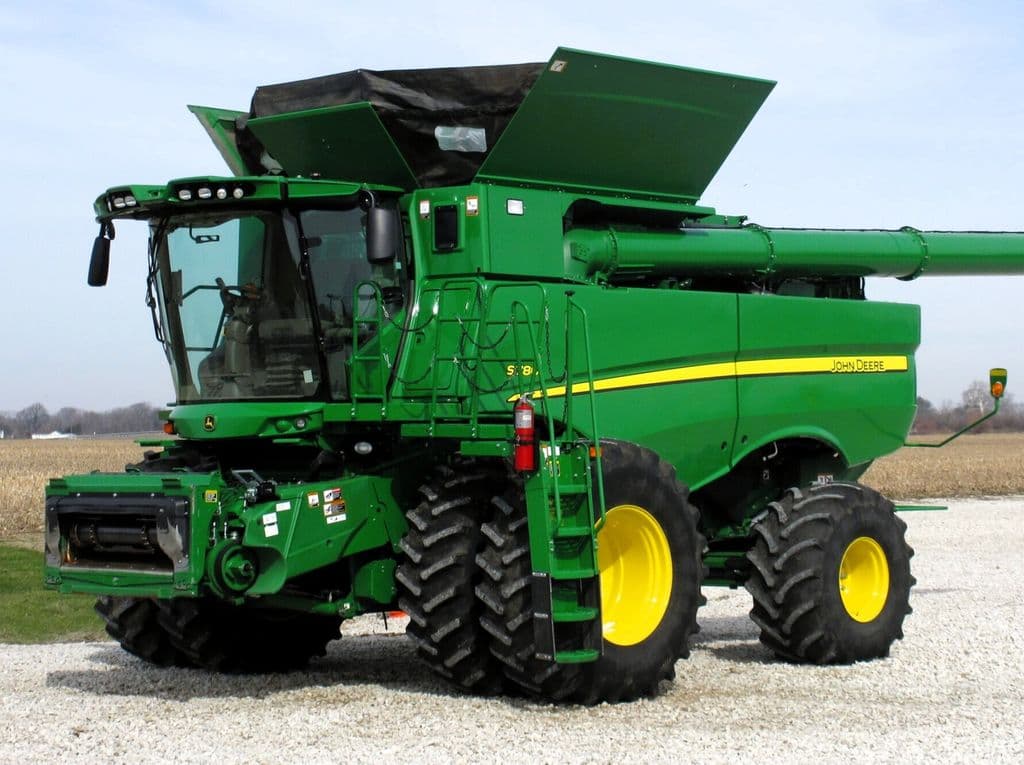 Image of John Deere S780 Primary image