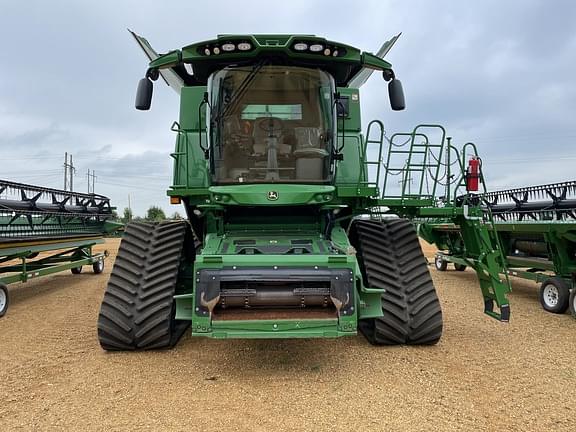 Image of John Deere S780 equipment image 2