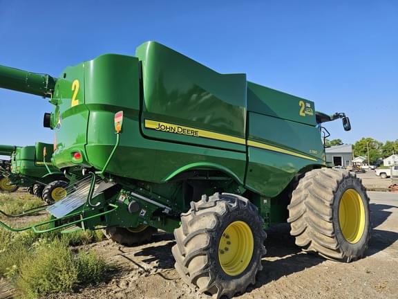 Image of John Deere S780 equipment image 3
