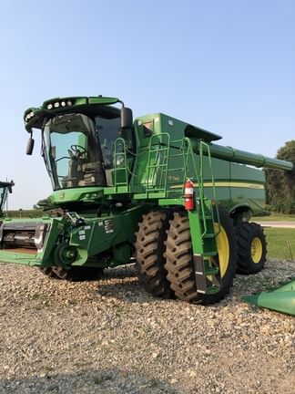 Main image John Deere S780