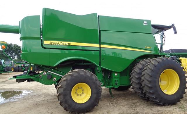 Image of John Deere S780 equipment image 3