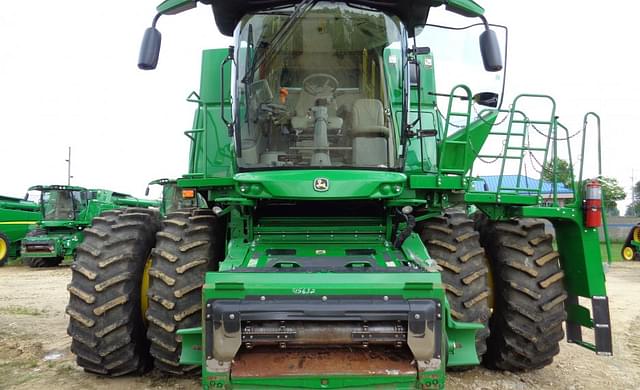 Image of John Deere S780 equipment image 4