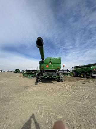 Image of John Deere S780 equipment image 3