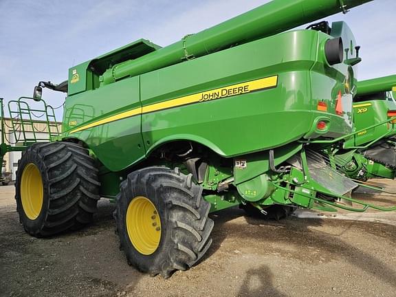 Image of John Deere S780 equipment image 2