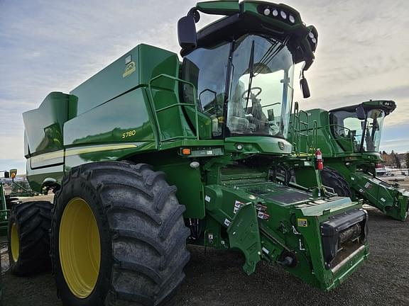 Image of John Deere S780 equipment image 1
